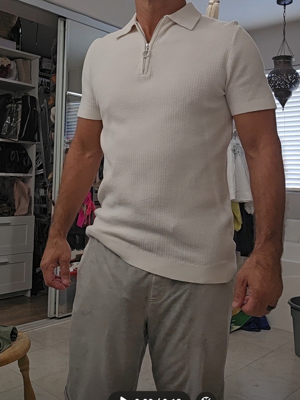 H&M Men’s Collared Cream Cotton Knit Polo Shirt 1/4 Zip Short Sleeve. Small